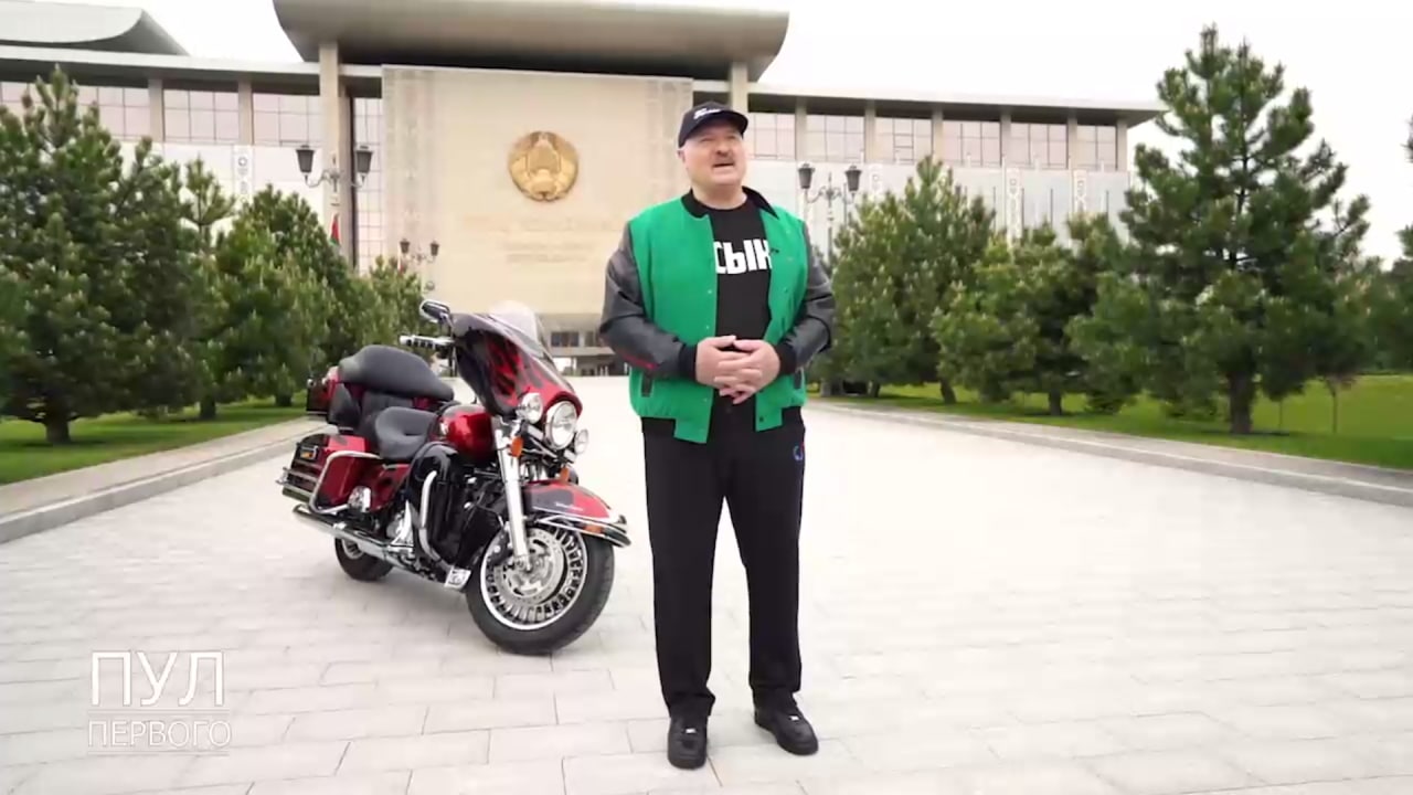 Belsat TV on Twitter: "👆Лукашэнка звярнуўся да выпускнікоў у такім ...