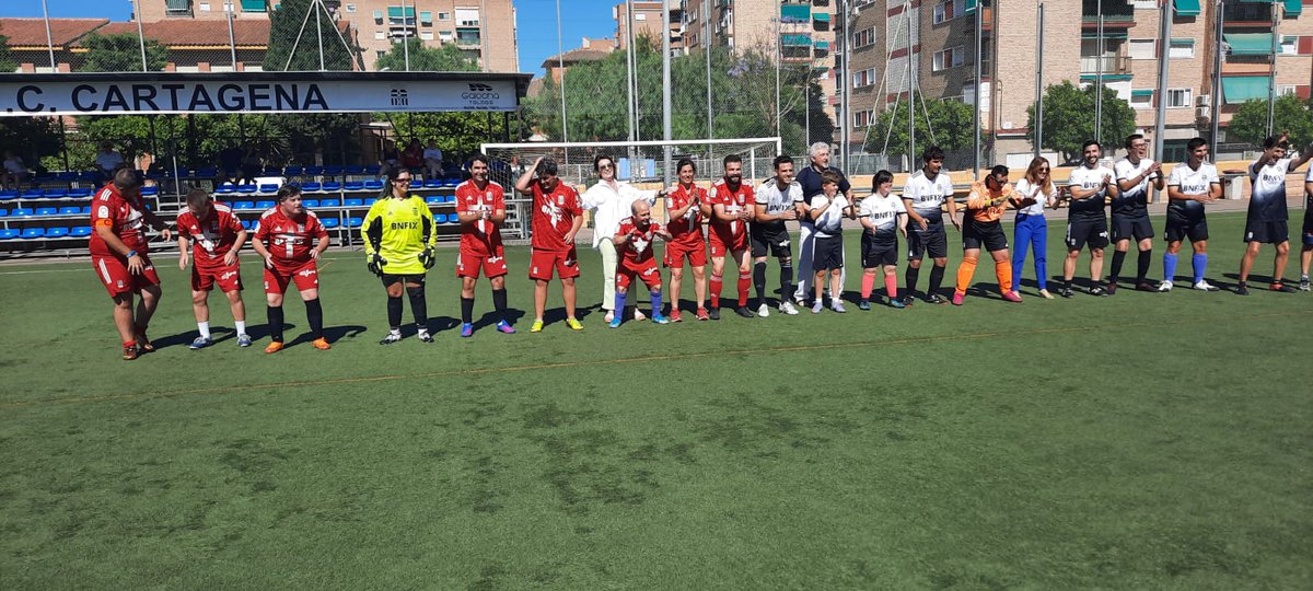 dieguitosnchez4's tweet photo. Finalizada la temporada Genuine del @FCCartagena_efs @FCC_Cantera , con un grupo excepcional. Agradecimiento a los chavales, familias, cuerpo técnico, @Rebeca_Gamar @javimadridfut @AlberPagan y @Olgarodfer . Mención especial a los compañeros de @BNFIX_SPAIN ¡Gracias por el apoyo! https://t.co/MSvWl7XLjR
