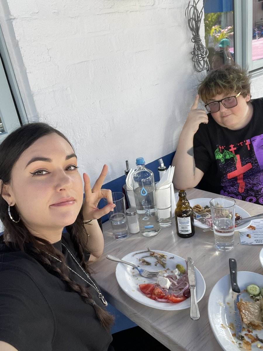 IRL GREEK FOOD W @andymilonakis yesss LIVE NOW