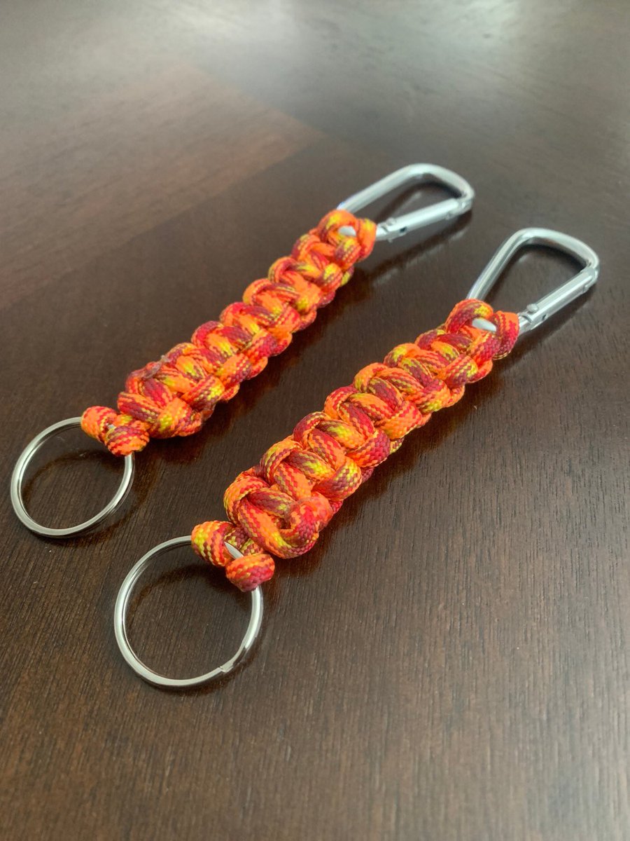 PeonyCreation's tweet photo. Ready to ship today #etsy shop: Neon Orange and Yellow Carabiner Paracord Key Chain #paracordkeychain #carabinerkeychain #gift10andunder #giftforhim #giftforher #handmadekeychain #designerkeychain #fathersdaygift https://t.co/SWQ4GuLW8N https://t.co/ZsBBbELEeN