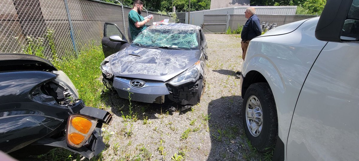 MoniumPando's tweet photo. Well not how I wanted to dox myself but I’m glad I’m alive. Wear your focking seatbelts. It’s the only reason I lived https://t.co/BULY5fVriK
