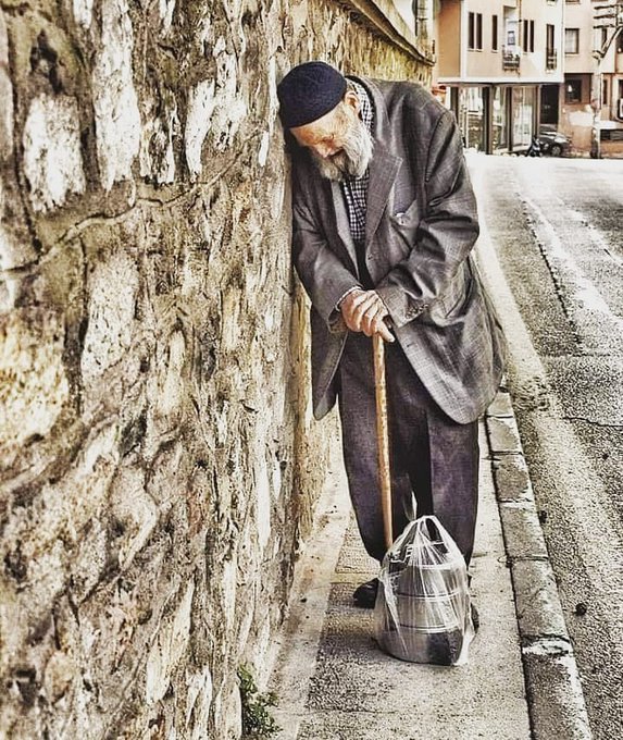 Bazen tükeniyoruz, şikâyet sayma Allah'ım.