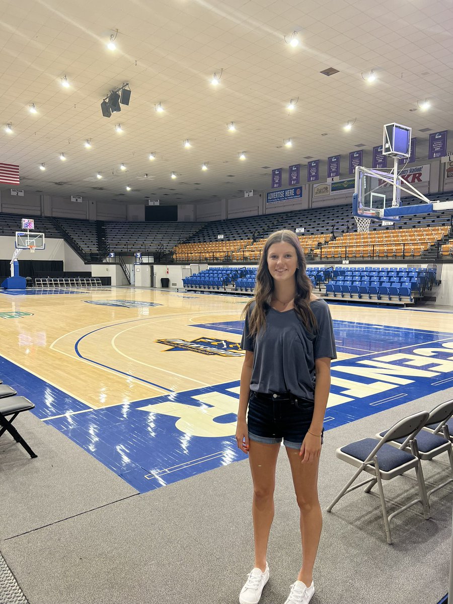 jordangillies1's tweet photo. After a great visit, and a great talk with @kwcwomenshoops &amp; @niemannic I am very thankful to have received an offer from Kentucky Wesleyan College!! @KyWesleyan @LadyCavsBball1 @2023Fbcreign https://t.co/fd5ZGG5SIl