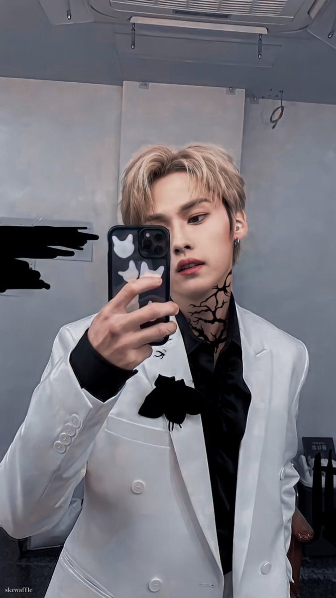 ᅟᅟᅟᅟᅟᅟᅟᅟᅟᅟᅟᅟᅟᅟ
ᅟ  ᅟ         ✧ gɑmɑ ; nɑ pegɑdɑ
ᅟᅟ           porque eu sou cruel. 
ᅟᅟᅟᅟᅟᅟᅟᅟᅟᅟᅟᅟᅟᅟ