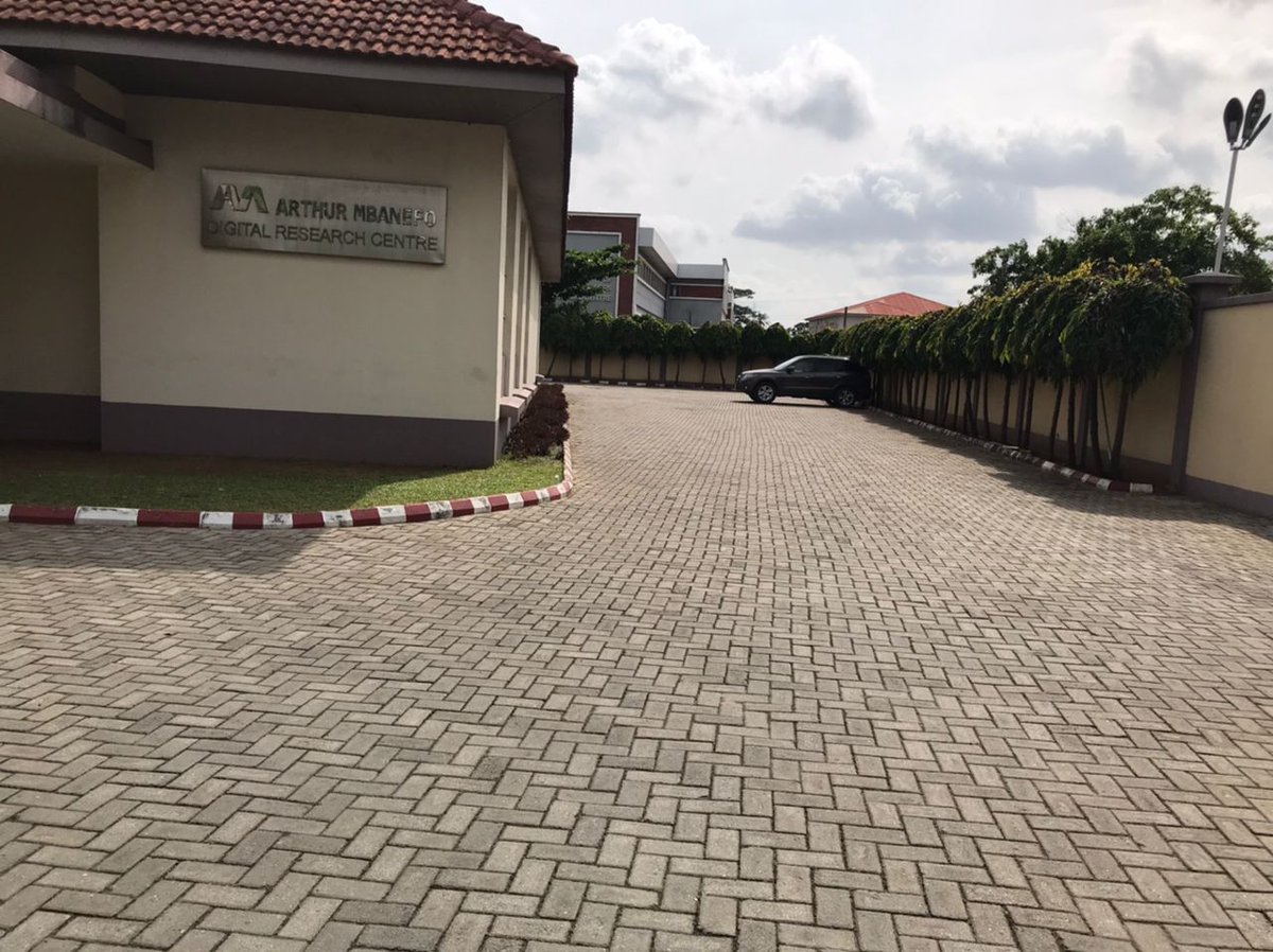 AMDRC1's tweet image. Compound views