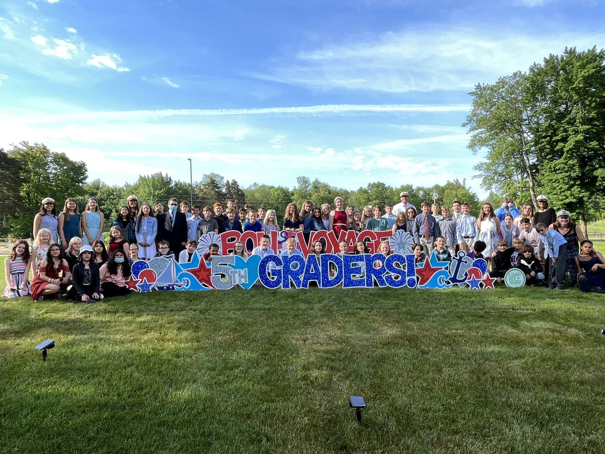 Bon Voyage 5th Graders! You will be missed! #cardmyyardholland