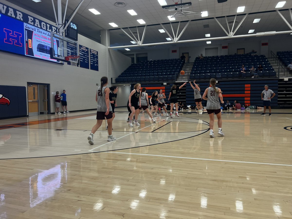 HHSLadyEagleWBB's tweet photo. Thank you @war_heritage for hosting a great day of basketball! Big teams, big games, and great competition!🏀 https://t.co/v6fzKHgTxA