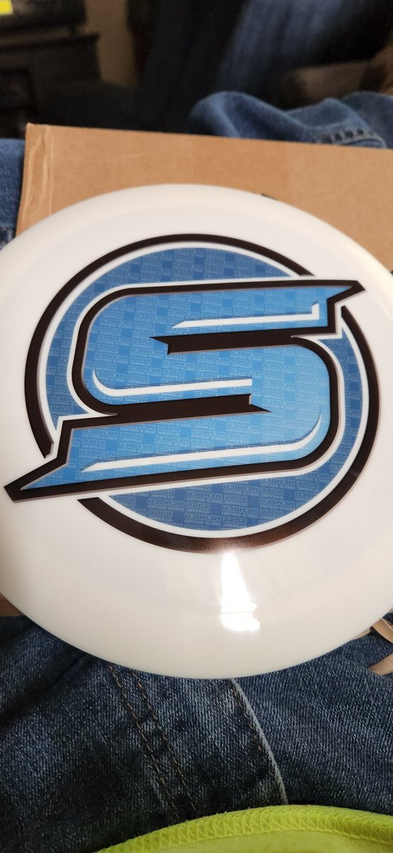 ThunderChickn's tweet photo. Mail came in!!! I chose the @westsidediscs sword for the squad stamp! @DynamicDiscs #dynamicdiscssquad #discgolf #discgolfnation #dynamicdiscs #westsidediscs https://t.co/vp99sfl4Xo