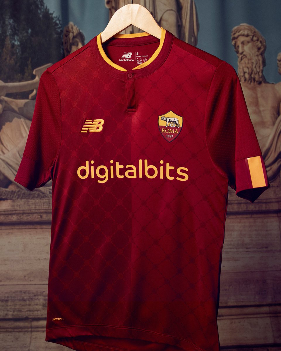 CascanteDesign's tweet photo. @Eduardo_Guti Si, estos van a ser los puños de fijo para la próxima camiseta. Lo que puede variar es el tipo de cuello.

Estos son las presentaciones que salieron la semana pasada. https://t.co/kNNoU3sTvS