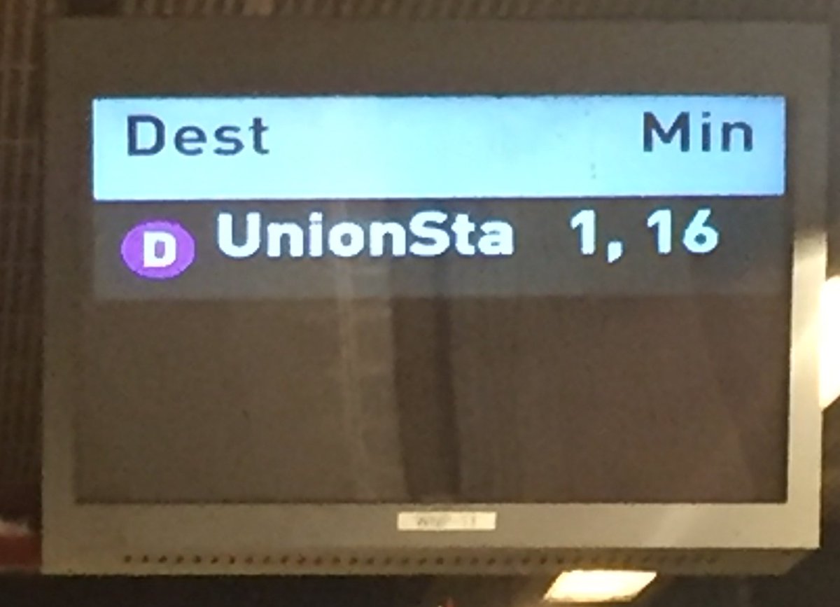 bussit_bbLA's tweet photo. Taken at 5:30PM on a FRIDAY —RED ALERT?? https://t.co/6DfZDrCVTx