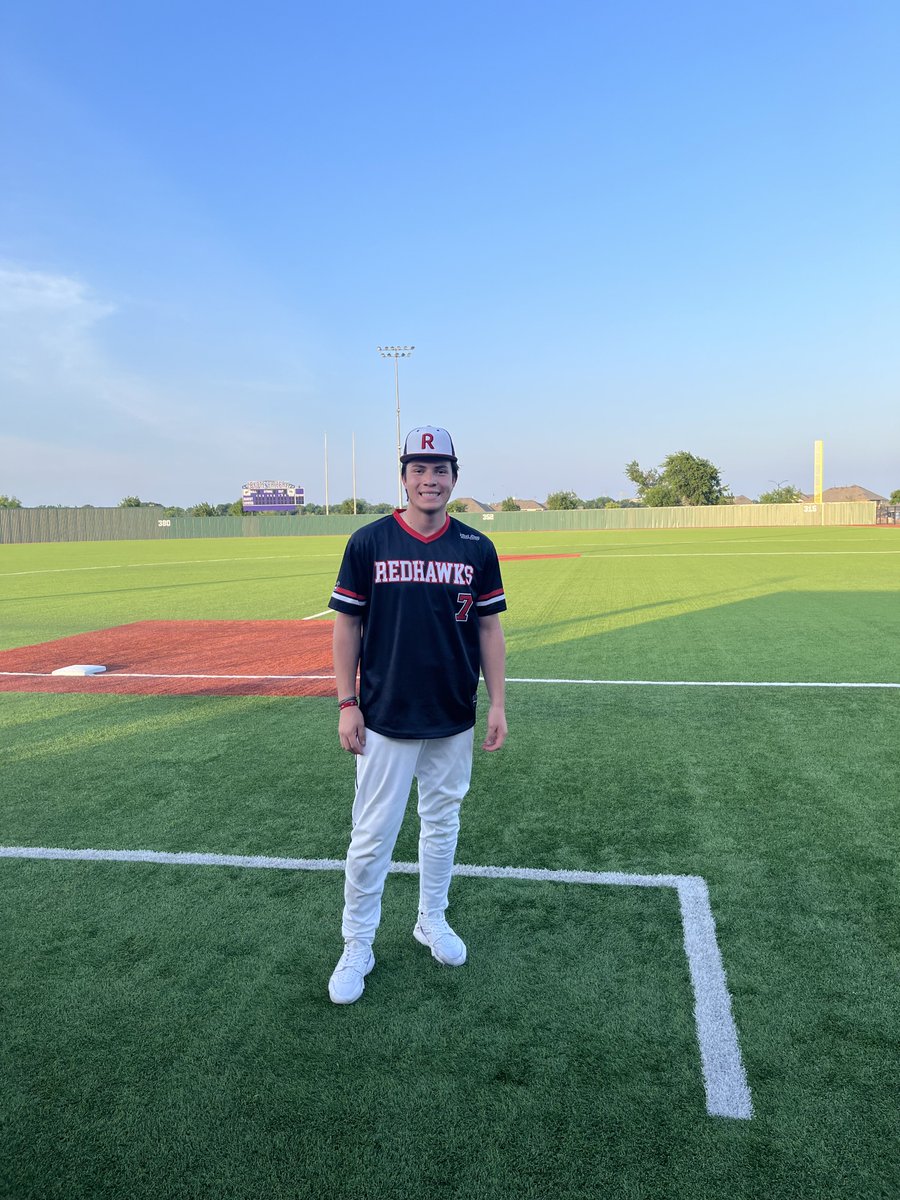 FiveToolTexas's tweet photo. #NTXClassic F: West Texas Redhawks 2022 15, Texas Desperados 4
PoG: @Will_Franklinn Cycle, 5 RBI, 4R
Pitcher: @LDegado12 3 IP, 2H, R | 2-3, 2 2B, 3 RBI
Notable: Taylor McDaniel 3-4, 2B, RBI, 2R https://t.co/88sdORcAX1