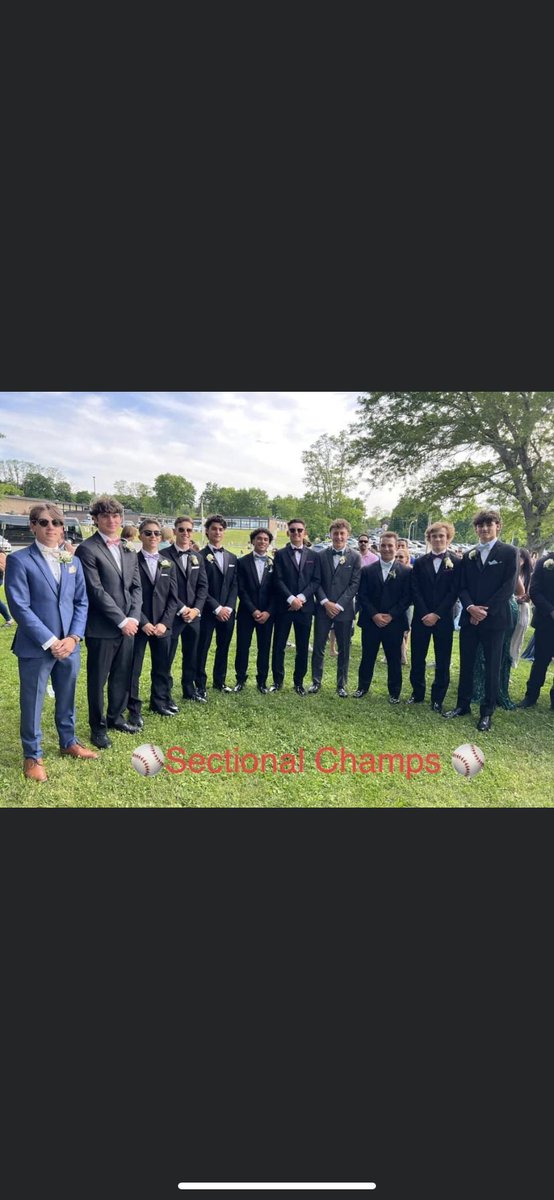 Laura5Roub's tweet photo. The boys together one last time! All cleaned up for the 2022 Prom. ⁦@Somersbaseball⁩ https://t.co/ywtWl6ZUKz