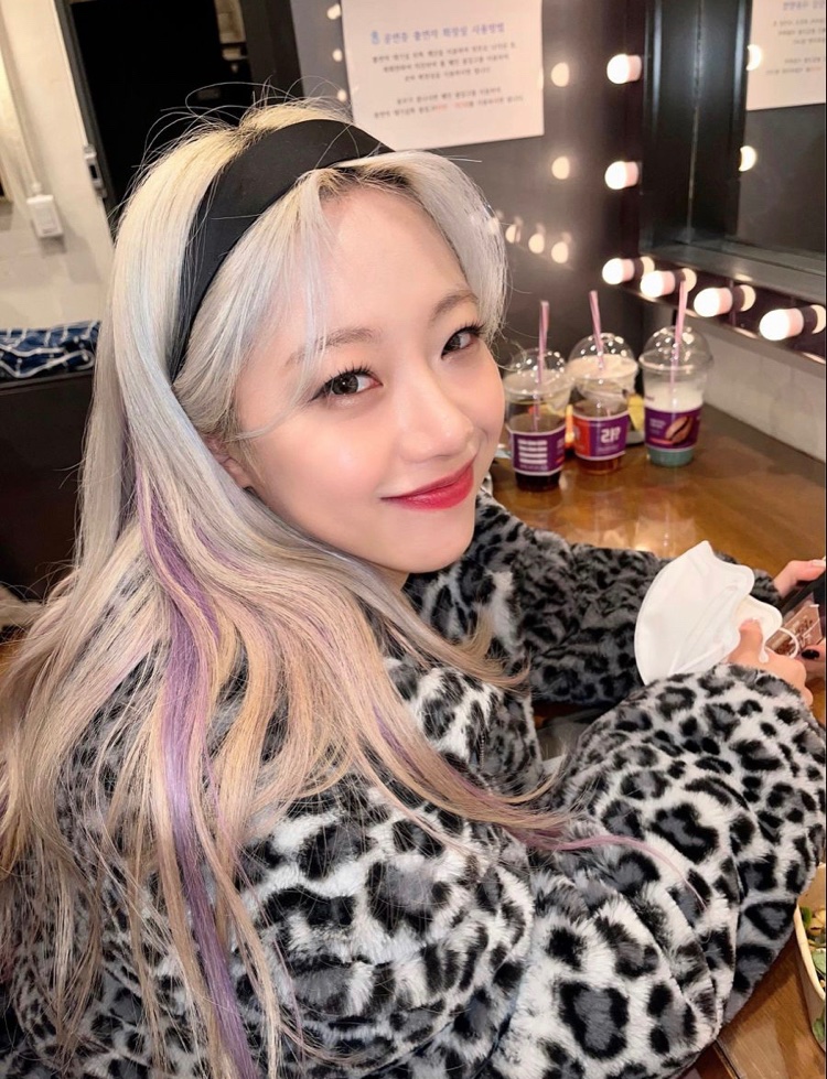 DailyJeewon's tweet photo. #시그니처 #cignature #지원 #Jeewon @cignature_J9 https://t.co/ZKSr9AnxEe