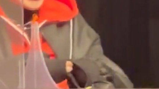 softlysunoo's tweet photo. #sunoo sweater paws ! ฅ(‗• ·̫ •‗ฅ) https://t.co/o68WwURfRZ
