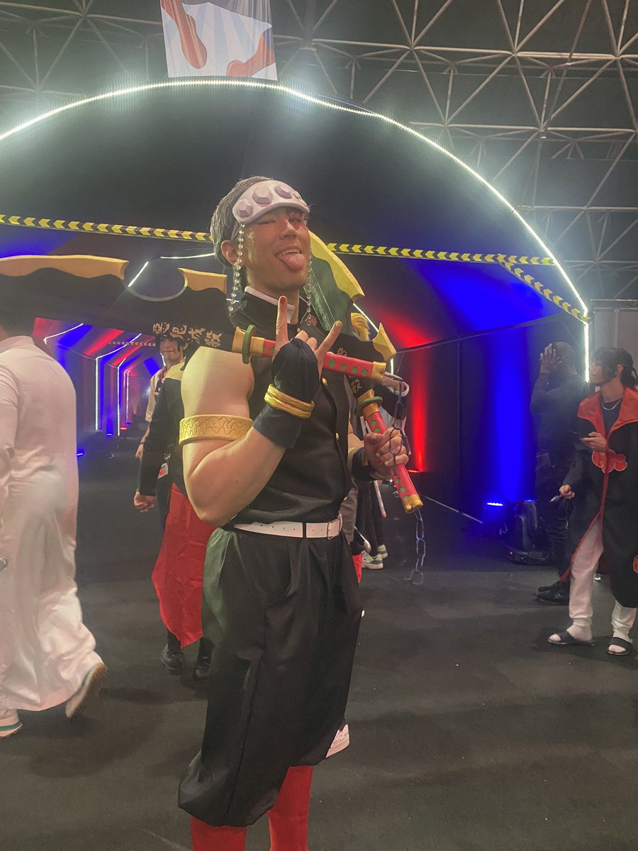 dal3_elf's tweet photo. Some of the amazing cosplay I met 🔥😍
#Slsc22
#Stanleesupercon
#أيامنا_الحلوة
#موسم_جدة https://t.co/x4zoFrXjMs