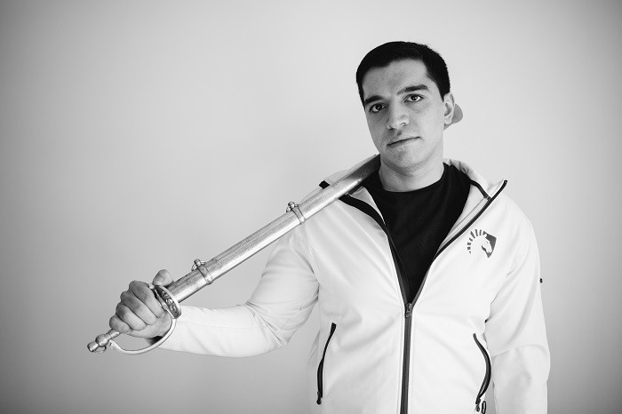 Smash community comes together to support @LiquidChillin after pro player has stroke, upcoming heart surgery. Consider giving or sharing the GoFundMe. 

Fundraiser: bit.ly/3mIh3Y0
Article: bit.ly/3NHDs3T