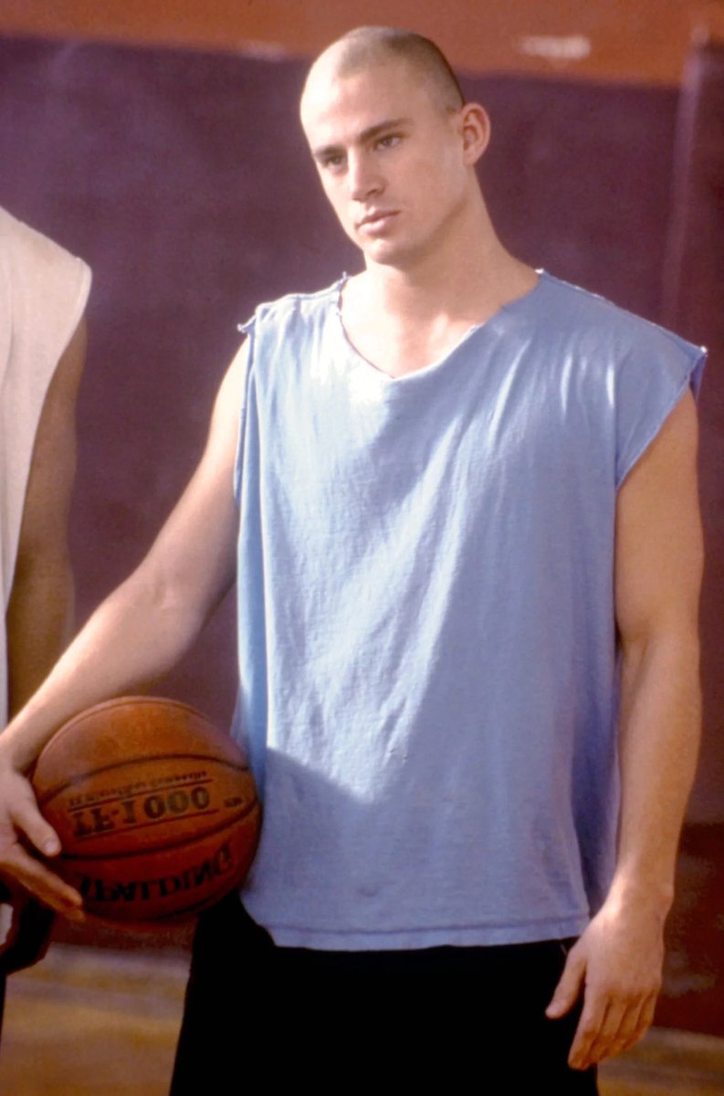 I swear to god, Payton Pritchard looks likes the dude from Coach Carter tell me not