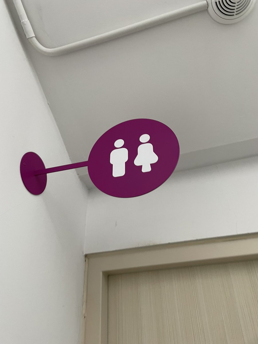 arieare's tweet photo. This hospital got the most cohesive iconography system that I’ve ever seen https://t.co/P2kQq8Isla