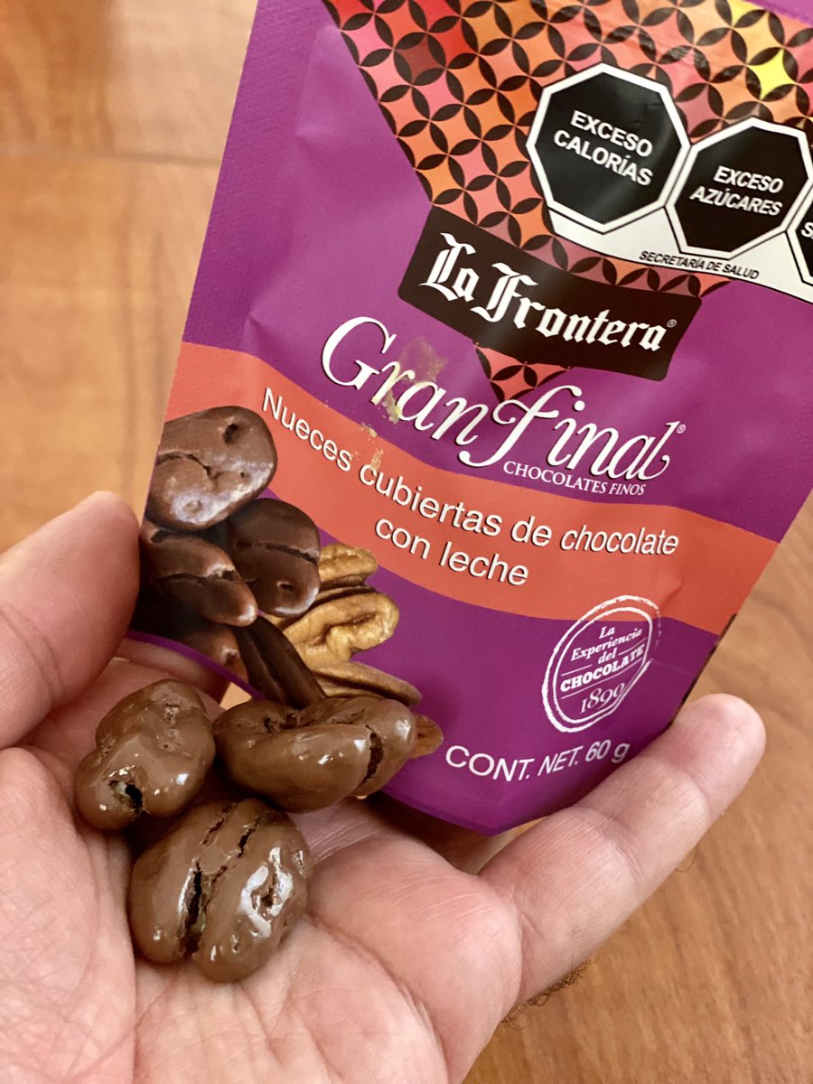 Potosinos_slp's tweet photo. Los mejores chocolates son potosinos
No dejen de probar esta joya de @chocolafrontera la empresa chocolatera potosina, con más experiencia! #HechoEnSanLuisPotosi https://t.co/Zd3d5Y0gBH