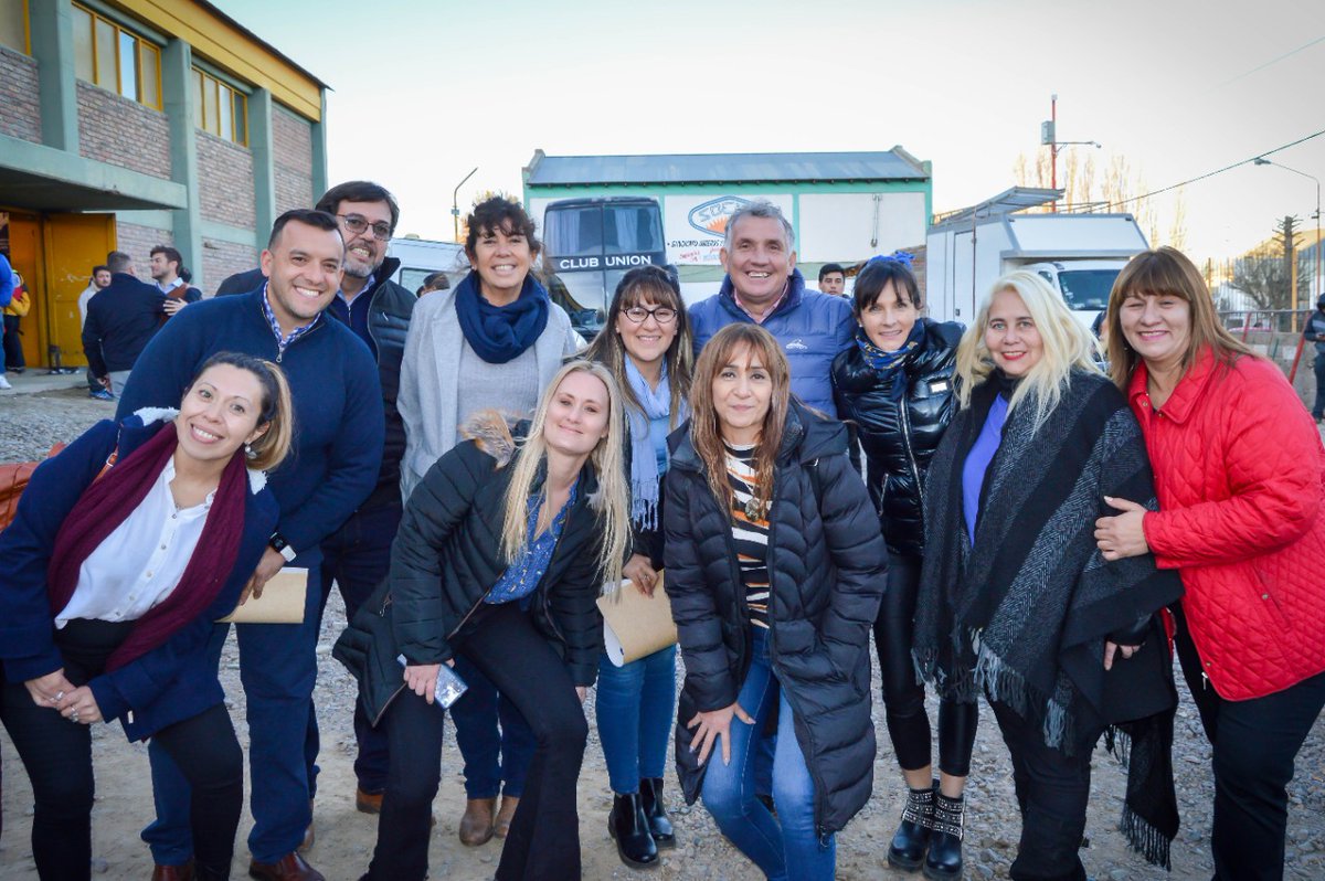 En Zapala #HayFuturo junto a las compañeras y compañeros de la #ListaAzul💙. Con paso firme seguimos levantando las banderas de la justicia social y el federalismo.