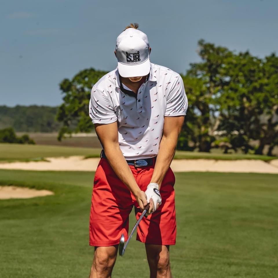ParkerMcCollum's tweet photo. Sing song, hunt deer, hit golf ball https://t.co/JCmyaJIgm7