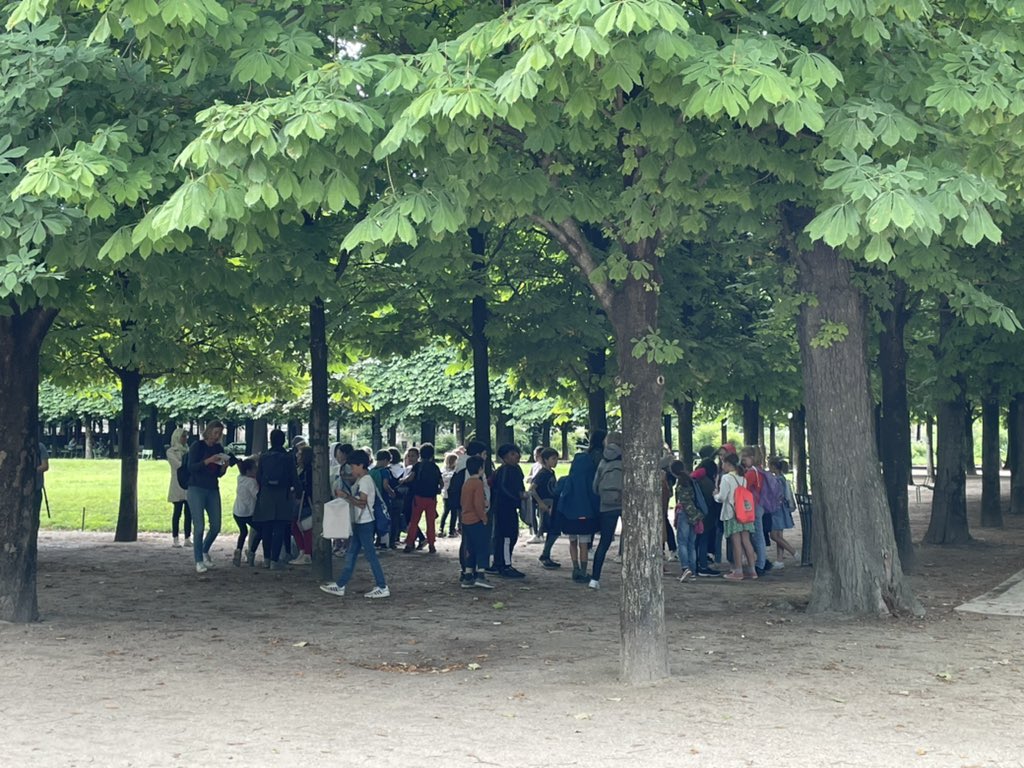 LealHistorybuff's tweet photo. Field trips are real life leaning opportunities @MuseeLouvre #learningbydoing #history #teaching #publicspaces #gardens https://t.co/0bm23GVzj8