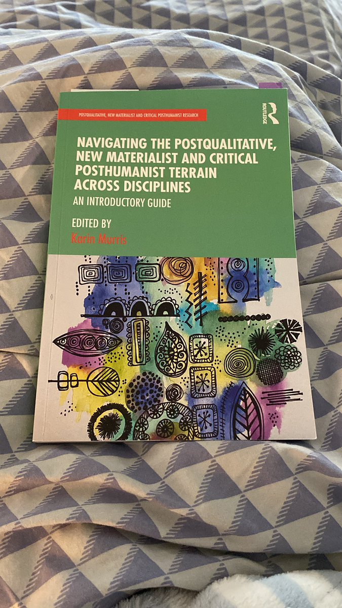 AKeenReader's tweet image. Why yes this is me reading in bed on a Saturday morning…
#nerdlyf