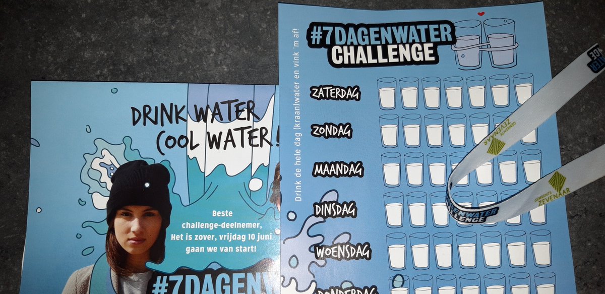 Als ik het volhou drink ik zeven dagen alleen maar kraanwater. Naast een folder en kaart om de glazen water af te vinken, heb ik ook een speciale armband gekregen. Kan iedereen zien dat ik met de #7dagenwaterchallenge meedoe en wellicht wat chagrijnig ben zonder cola!😕💧💦
