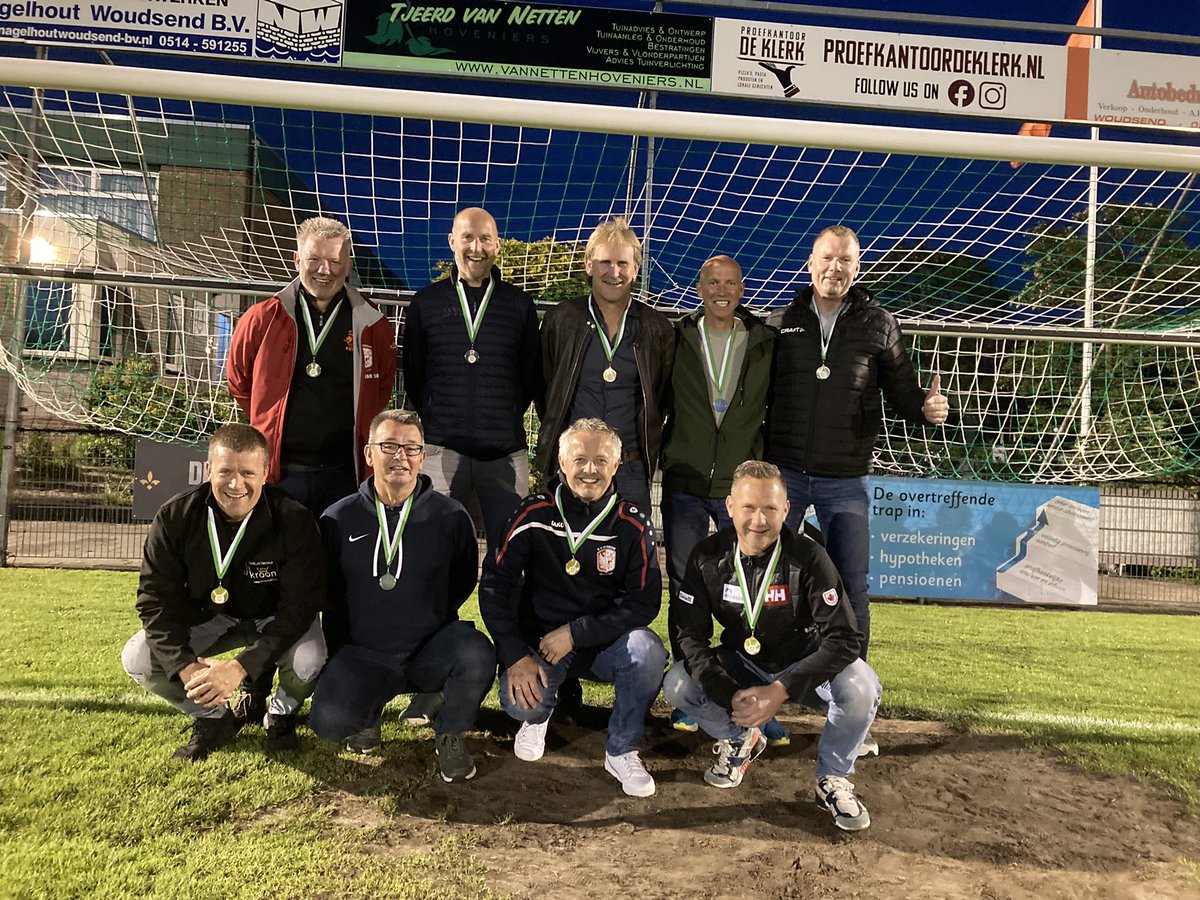 Workum 45+ winnaar toernooi; Heeg 45+ met gelijk aantal punten(13) tweede, maar verloren(1-0) van de winnaars🤝#hjsc