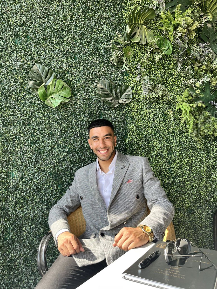 AmrSamy2542000's tweet photo. GRADUATION PROJECT 🤍

OFFICIALLY SENIOR 2022🎓🔥 https://t.co/voDkYRoypr
