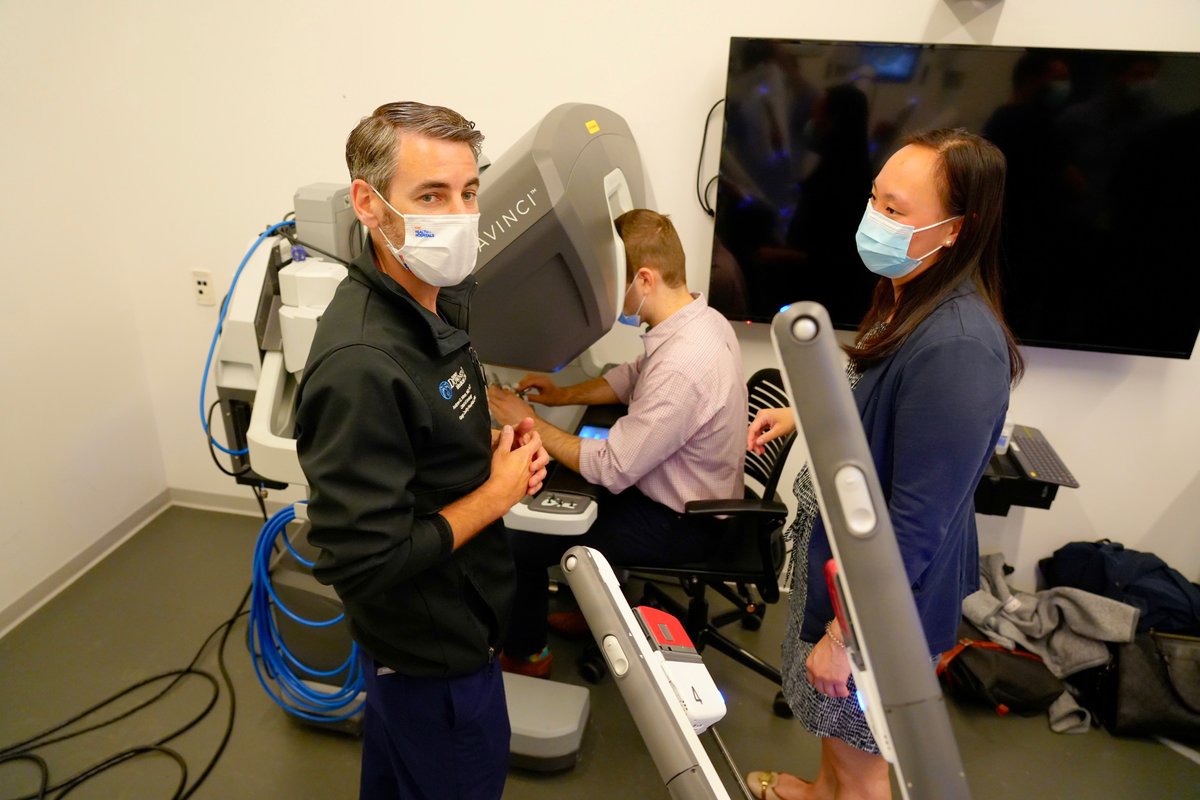 Alex Small (@alexcsmall) on Twitter photo Station 4:🤖
-DaVinci Xi robot set up, controls and bedside basics with <a href="/awiner24/">Andrew Winer</a> <a href="/downstateuro/">Downstate Urology</a>, <a href="/MareanMichael/">Michael Marean</a> <a href="/WCMUrology/">Weill Cornell Medicine Urology</a> and <a href="/SmigsM/">Michael Smigelski</a> <a href="/ColumbiaUrology/">Columbia Urology</a> 
(5/5) Station 4:🤖
-DaVinci Xi robot set up, controls and bedside basics with <a href="/awiner24/">Andrew Winer</a> <a href="/downstateuro/">Downstate Urology</a>, <a href="/MareanMichael/">Michael Marean</a> <a href="/WCMUrology/">Weill Cornell Medicine Urology</a> and <a href="/SmigsM/">Michael Smigelski</a> <a href="/ColumbiaUrology/">Columbia Urology</a> 
(5/5)