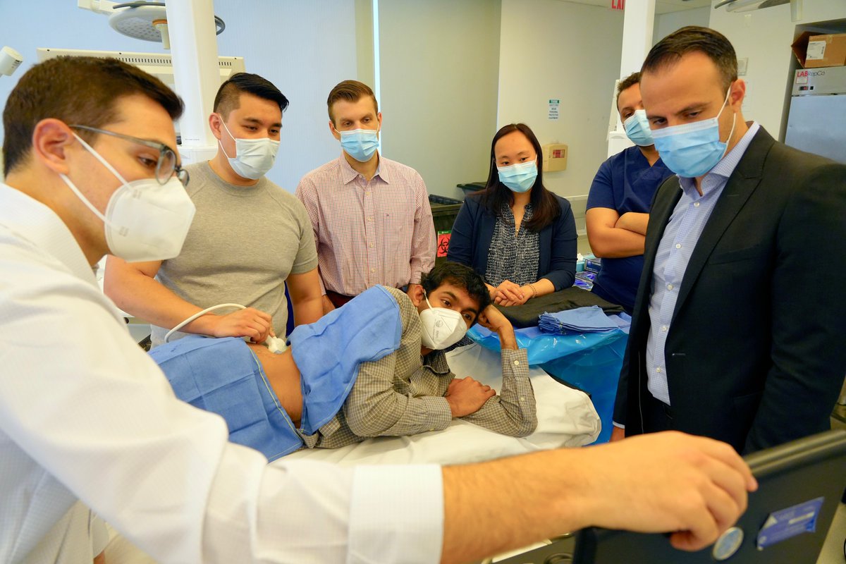 alexcsmall's tweet photo. ✅@EMPIREUrology Intern Boot Camp: Mission Accomplished! 

🙏 Thanks to the incoming interns, amazing faculty, organizers @GMBadalato @CBAnderson2014, @NYSAUA for support, @ColumbiaMed sim center for hosting us, and @AmbuUSA for donating scopes and models!

(1/5) https://t.co/i2MBOon0se