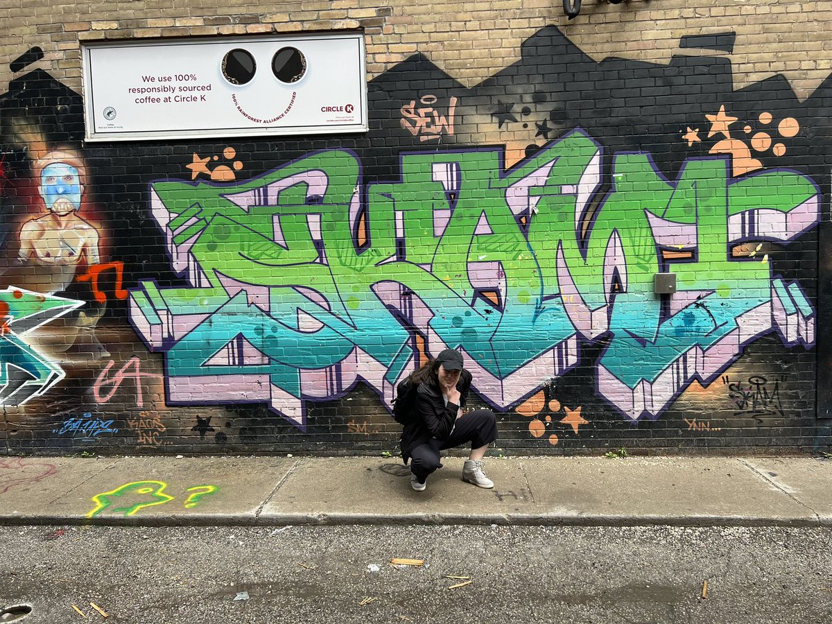 BazeleyMikiko's tweet image. Battle of the #mlops nerds at #MLOpsWorld2022 — who rocked it harder? 

Food, friends, &amp;amp; thrift shops — an awesome way to experience Toronto