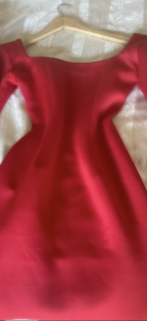 A9__m5's tweet photo. يزهى بها اللبس والذهب وسلسالها 
يعني حـلاها . . و هندامها ولا غلطه ♥️ https://t.co/CsVaicPlvv