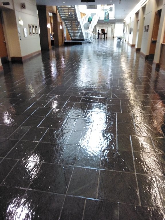 UofOCPFM's tweet photo. We received some well-deserved feedback from the Law School about the floor work performed by Alex Smith. Fantastic job Alex! #HowDucksWork #UOCPFM #UniversityofOregon @uoregon https://t.co/t8bkEYeIYX