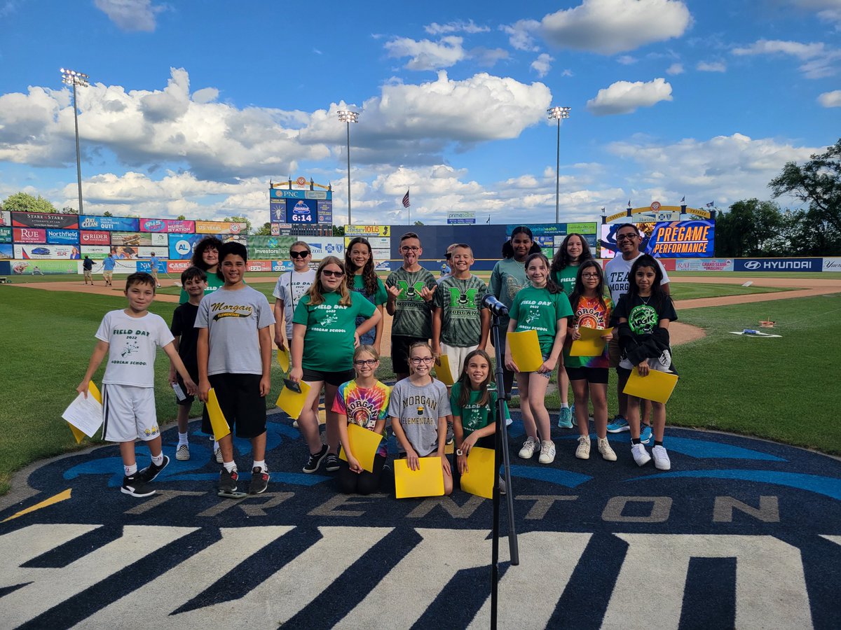 Great job last night Morgan with singing at <a href="/TrentonThunder/">Trenton Thunder⚡</a> 
I'll miss these 5th graders!!!
<a href="/WeAreHTSD/">WeAreHTSD</a> <a href="/HTSD_Morgan/">Morgan School</a>