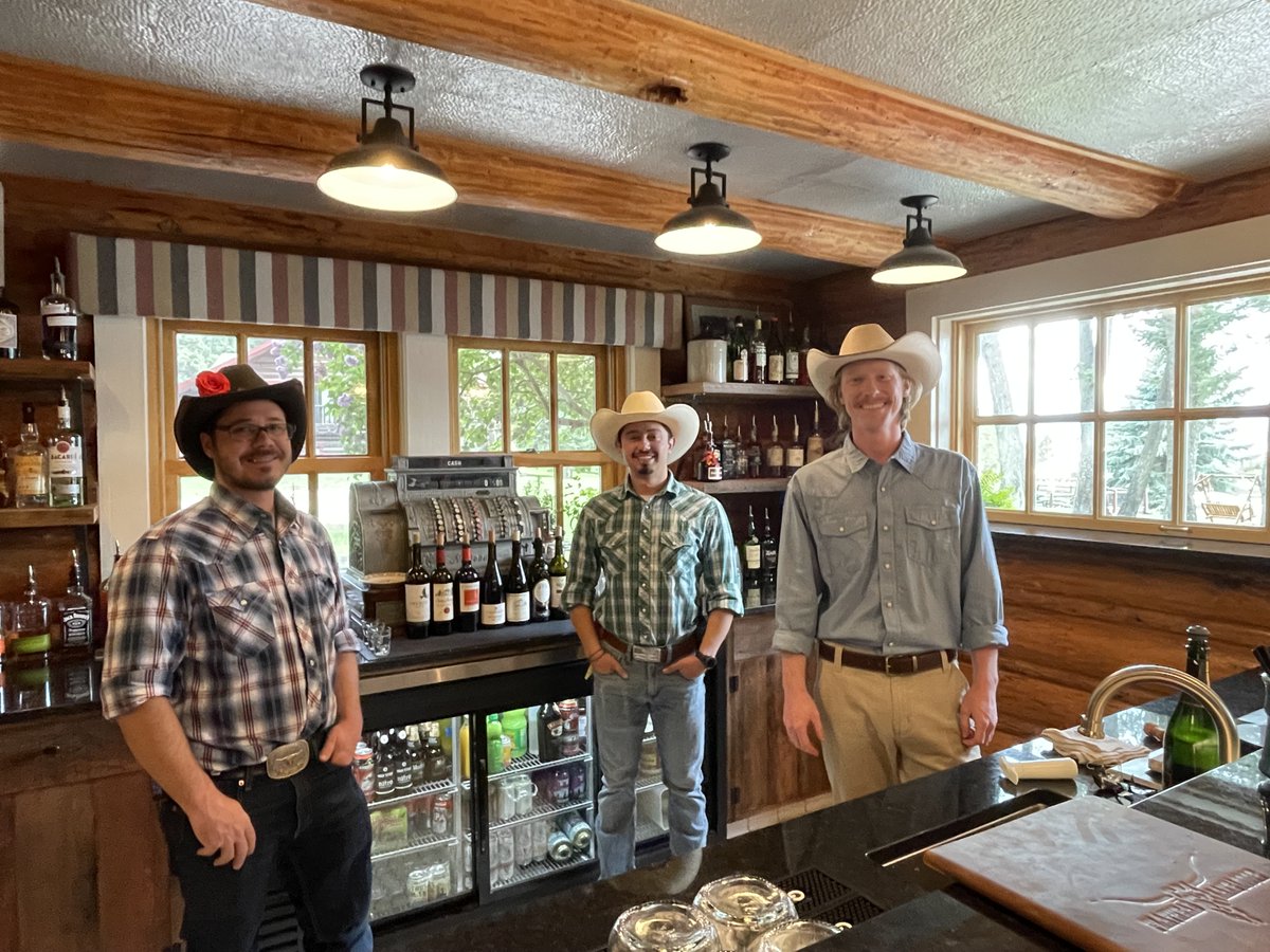 fllodge's tweet photo. It's 5 o'clock somewhere. Say hi to this year's bartenders. #FlatheadLakeLodge #Montana #BigforkMT #GuestRanch https://t.co/cyQYcGLHsb