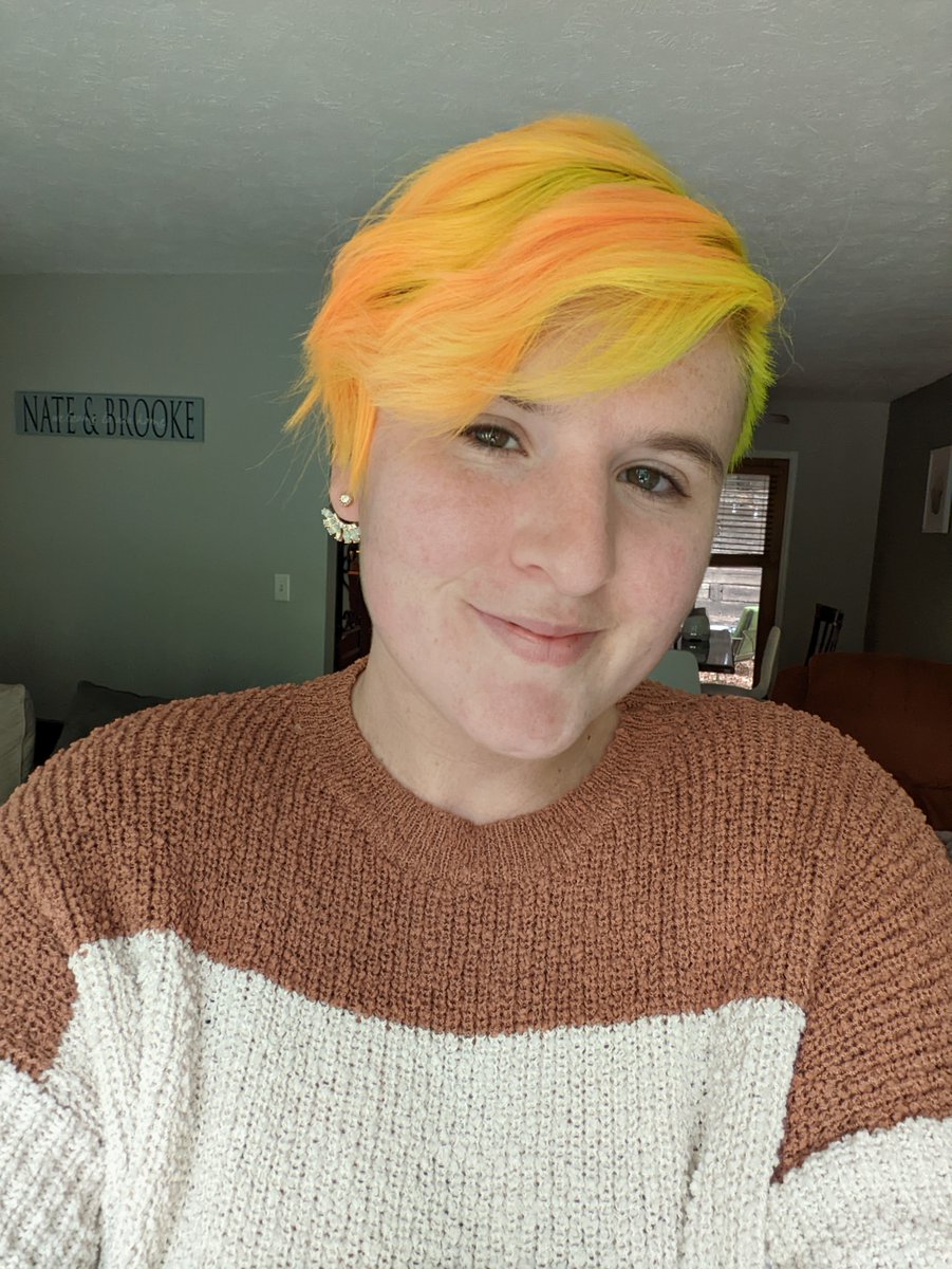 The UNO Colorguard would like to officially welcome their new coach! Brooke Winsor! 
Brooke loved her college marching band experience and is excited to start this new adventure!