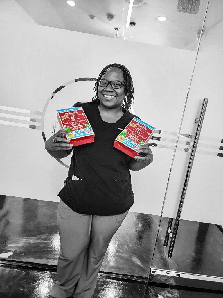 the word “fire” gets thrown around a lot. but this right here tho! this right here, is that fire! and it’s in the building! THC-infused, Twice Baked Red Hot Riplets by local icon @oldviennallc teamed up w/ Vivid Cannabis to create that heat baby! get here •