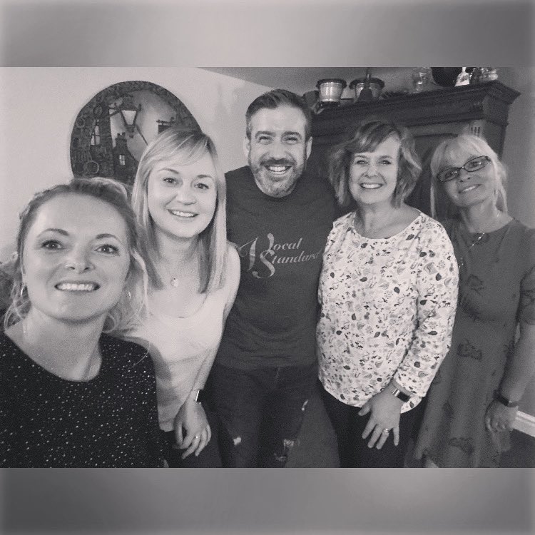 Tonight was a great night- we got to spend a whole evening with the awesome Rob Mance! An evening of aligning, leaning against walls, straws and just general all round amazingness!☺️🥰 #Buzzybally #threestrawsandawall #Letthepassionfly
#Jawyapper #awesomeness #twoweeks #LABBS22