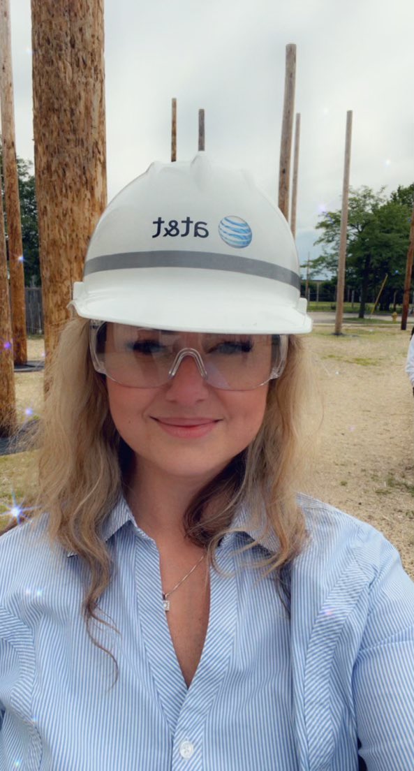 What an adventure today! I would never have planned on attending a cable repair and ladder safety course, but today I did just that! Happy to say I learned new things and have a new found respect for the prem techs that do this everyday.