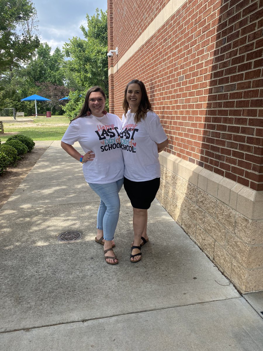 MrsLorbacher's tweet photo. Happy Last Day of school! Always such a bittersweet day! That’s a wrap on year 8! https://t.co/c81pvPVZ2O