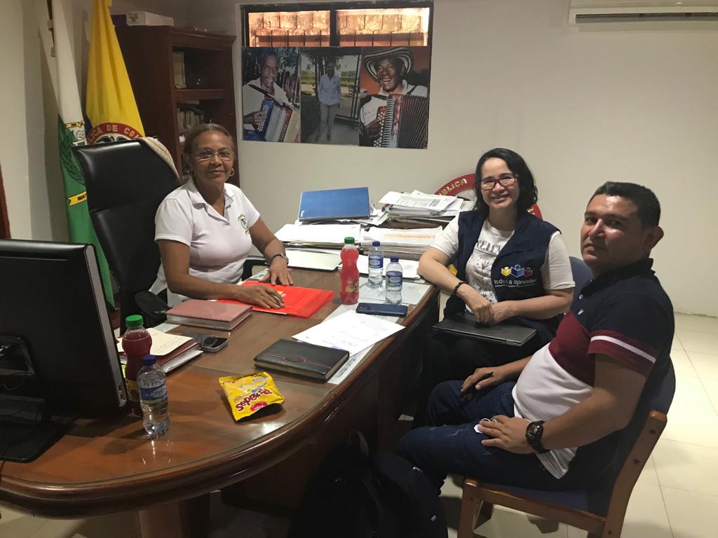 JohanaCifuente5's tweet photo. #Acompañar a la comunidad educativa es la razón de ser de #PTA. Esto se logra gracias al trabajo de formadores y tutores. Directivas y docentes coinciden en lo clave que ha sido acompañamiento @PTA_Colombia en el regreso a la presencialidad 2. Directivas docentes @CesarEducacion https://t.co/5AK6nDIadj