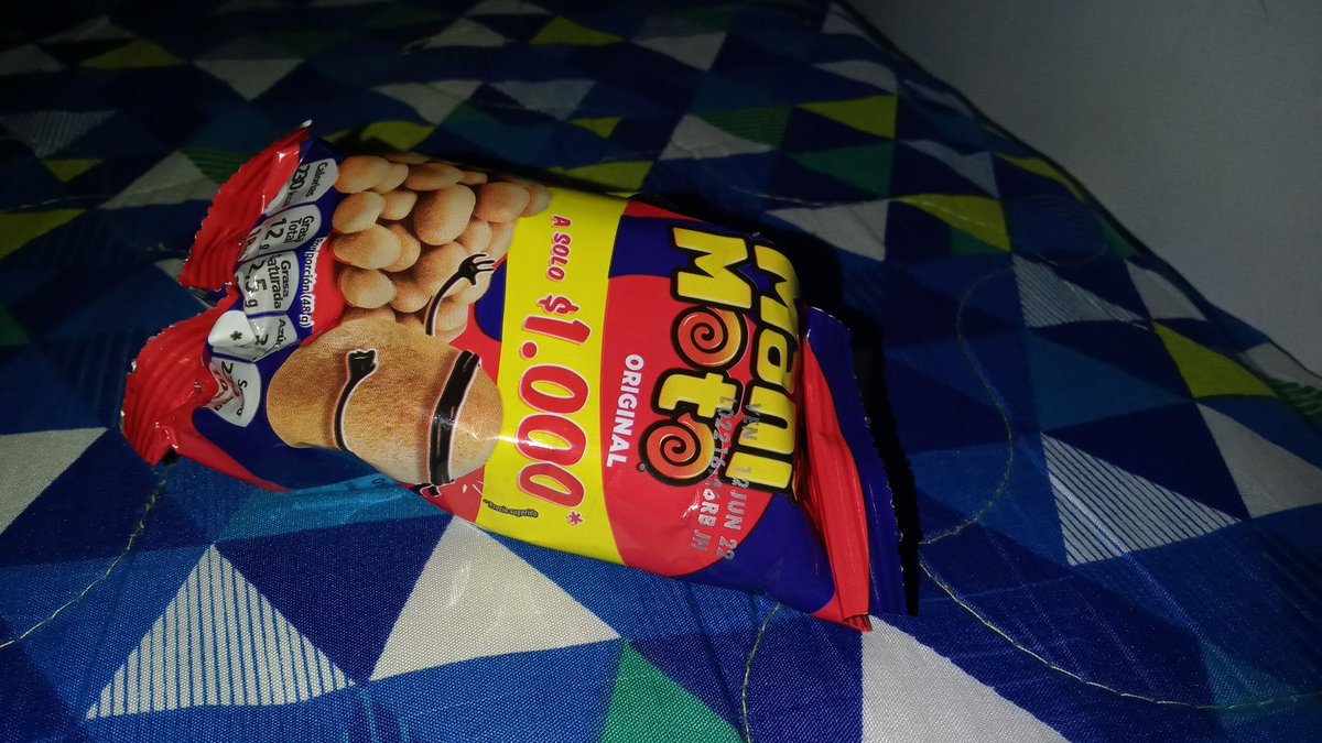 rvargas600's tweet photo. @PepsiColombia soy muy fan del maní japonés, y de esta marca en especial pero el día de hoy me lleve una pésima impresión... Noten la fecha de vencimiento, aún el falta y el sabor es asqueroso, sabe mal, amargo y viejo... Ojo con los lotes https://t.co/BfAHPxXsHi