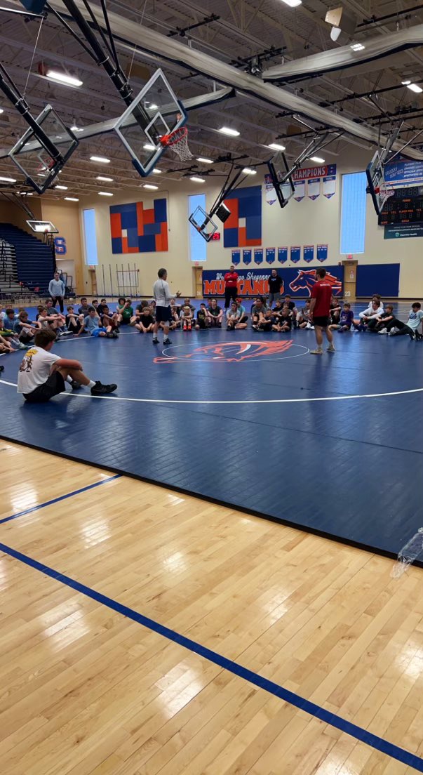 LUND3WC's tweet photo. Day 1 of the Steiner Folkstyle Extreme Camp at Sheyenne High School was a success. Over 60 kids got better today! Great technique and insight from Troy, Terry and Kyle. Back for more tomorrow morning! https://t.co/zO4fpK1Xgh