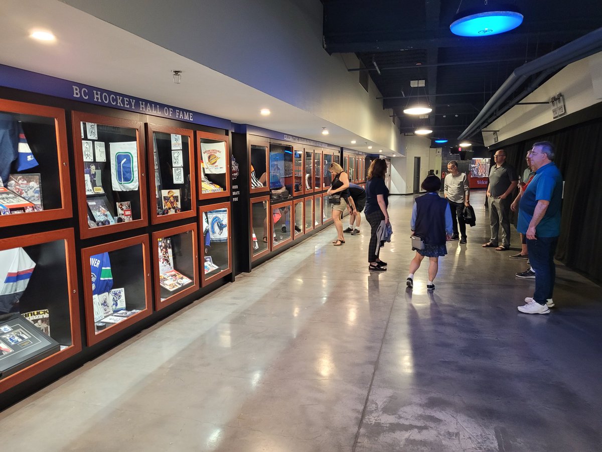 AlBristowe's tweet photo. Thanks @JimHughsonCBC for the tour of @BCHHoF. So many amazing artifacts of the history of hockey in BC. @BCHockey_Source @philips_theresa #Penticton #BCHHOF https://t.co/lh9OvbCE59