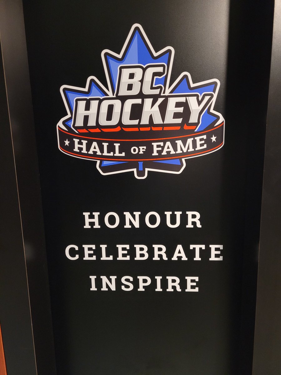 AlBristowe's tweet photo. Thanks @JimHughsonCBC for the tour of @BCHHoF. So many amazing artifacts of the history of hockey in BC. @BCHockey_Source @philips_theresa #Penticton #BCHHOF https://t.co/lh9OvbCE59