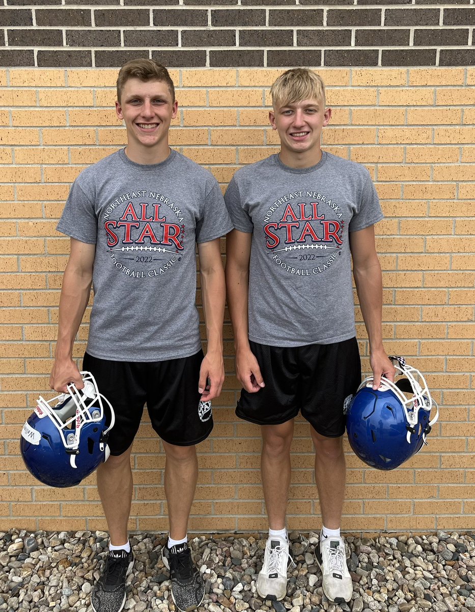 Aaron5Carlson's tweet photo. Great week of practice! Come out and watch these two @WHSBDfball players play for the last time tomorrow at the NEN All-Star football game. Kickoff is set for 12:00pm at Memorial Field in Norfolk. @tanner_walling @BartosBrandon https://t.co/sVlvo5kJSE