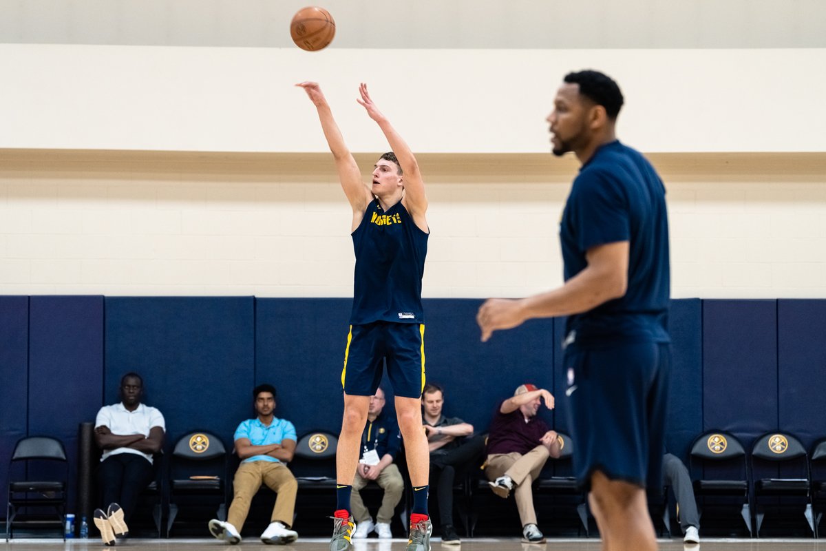 nuggets's tweet photo. Welcoming in the big man from Serbia, Nikola Jo…vić

@KKMegaBasket https://t.co/kxcmJ2LeYT
