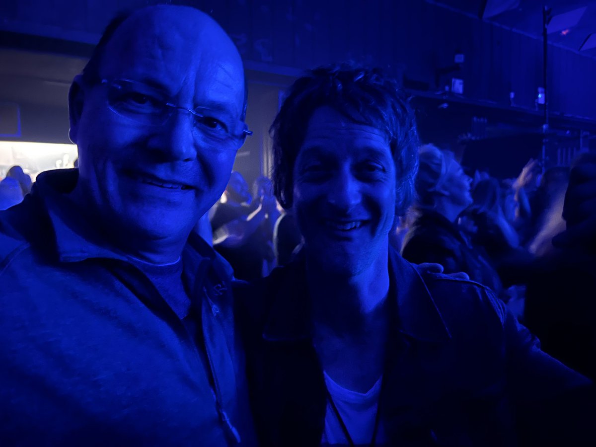 Another belter of a set from <a href="/BysonFamily/">The Byson Family</a> is at <a href="/TheBarrowlands/">Barrowland Ballroom</a> to tee up <a href="/delamitrinews/">Del Amitri</a> for a great night with the faithful in fine voice 👏👍
